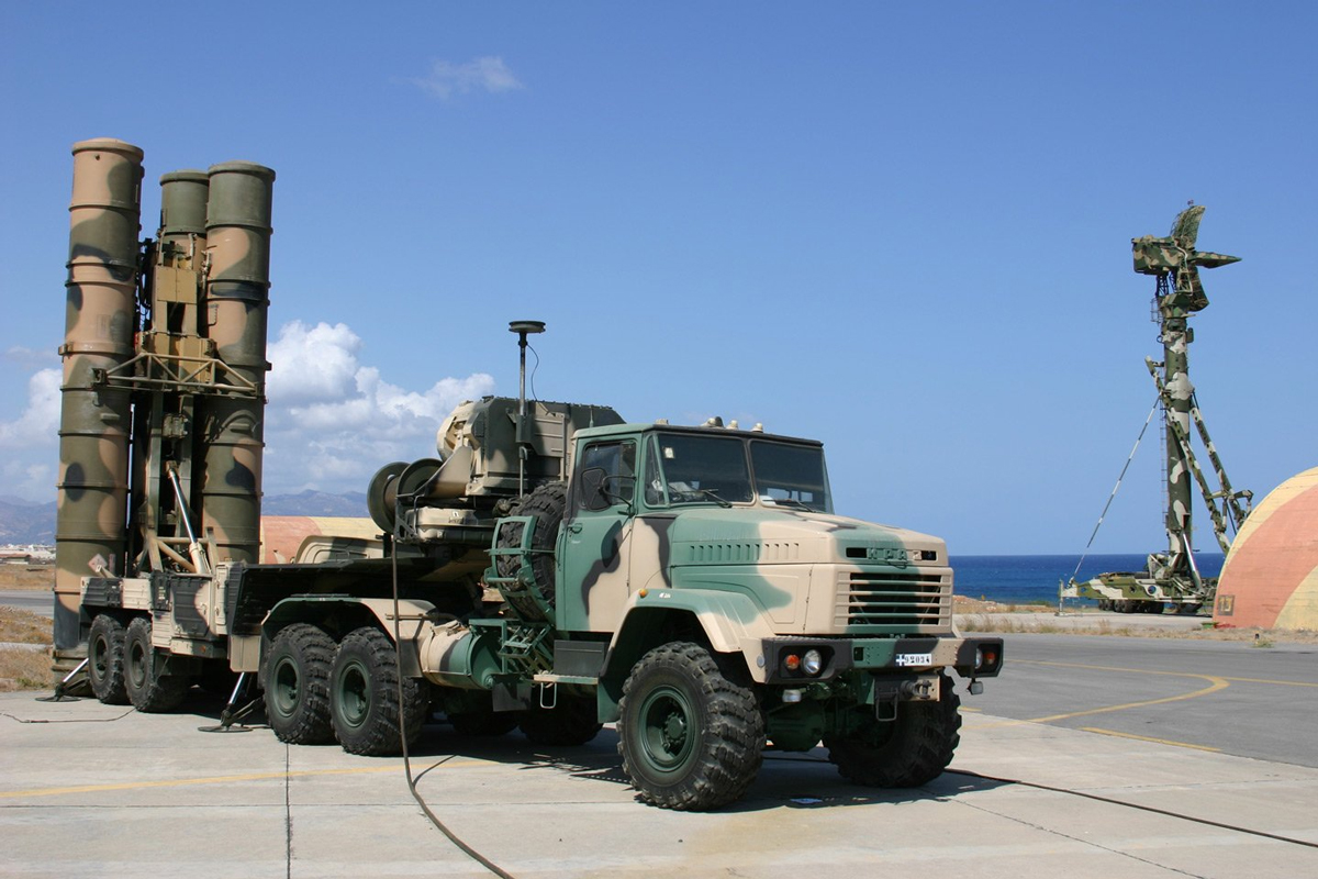 Yunanistan'dan S-300 itiraf�: Ruslar�n yard�m�yla T�rk F-16'lar�ndan gizledik