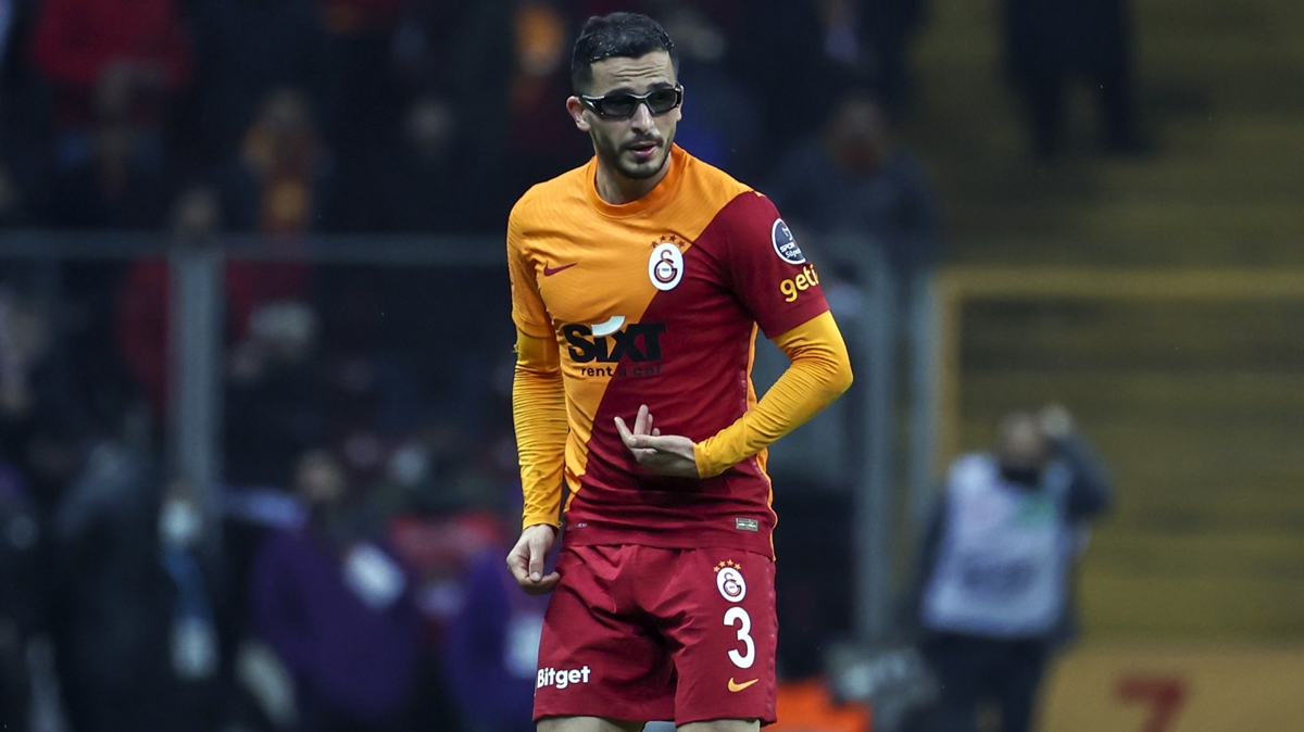 Galatasaray'da Omar Elabdellaoui ile yollar ayrld
