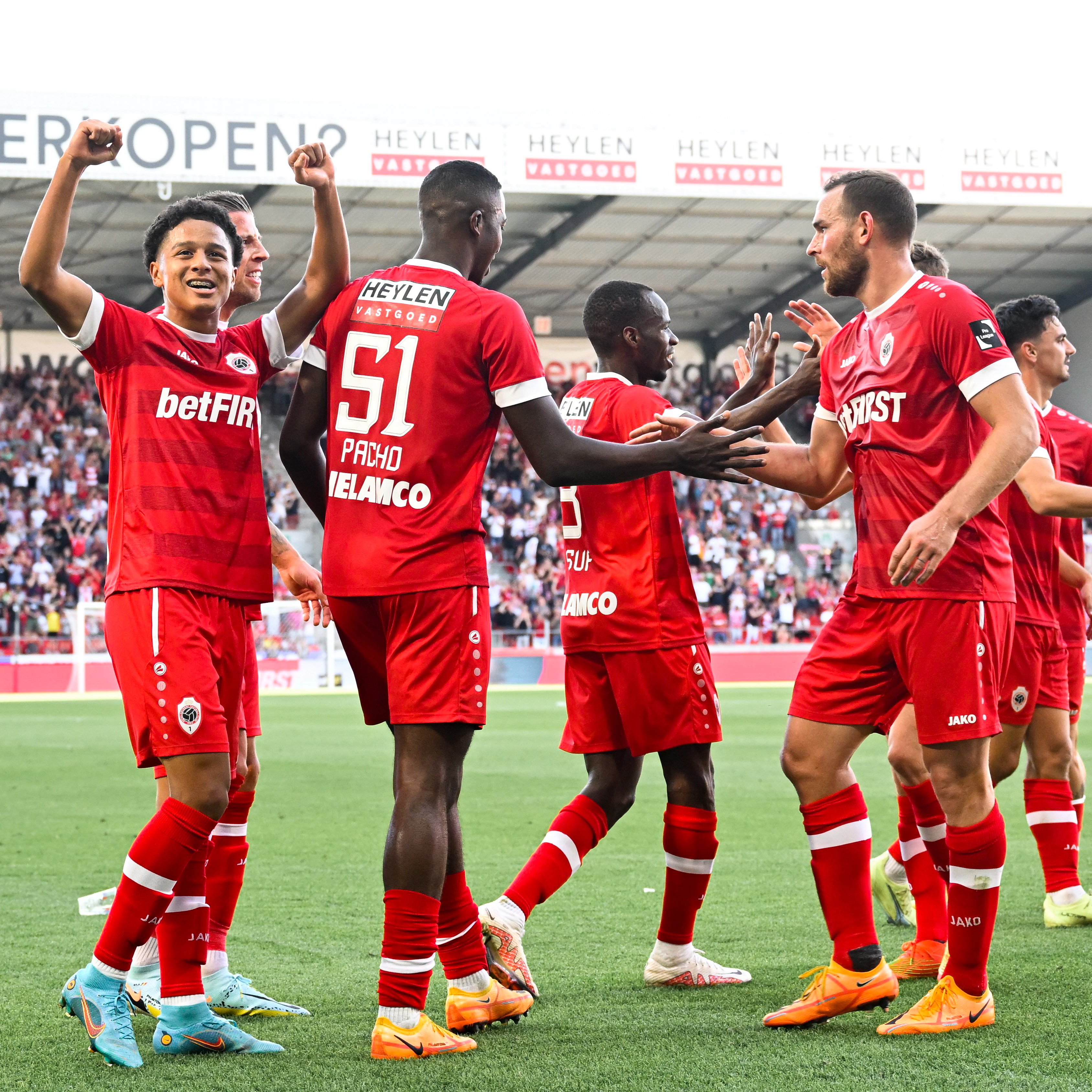 Antwerp evinde Westerlo'yu farkl� yendi