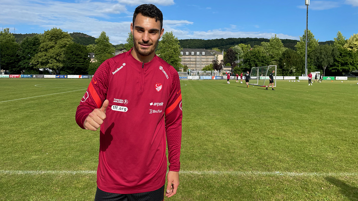 Kaan Ayhan'�n yeni tak�m�...