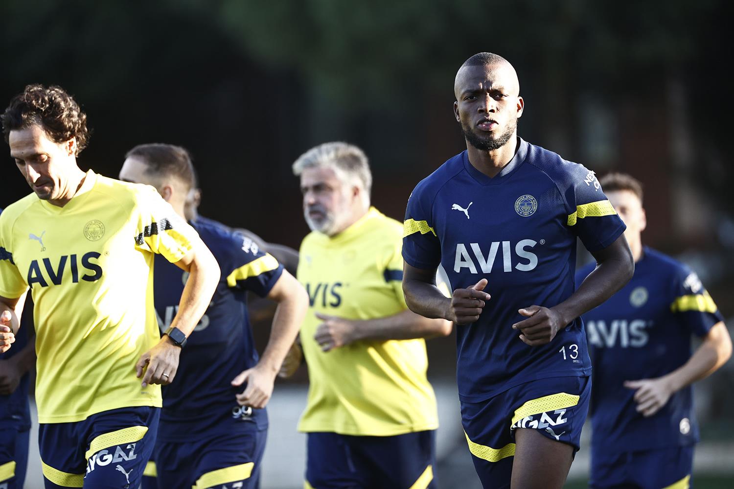 Fenerbah�e'den kuvvet ve dayan�kl�l�k �al��mas�