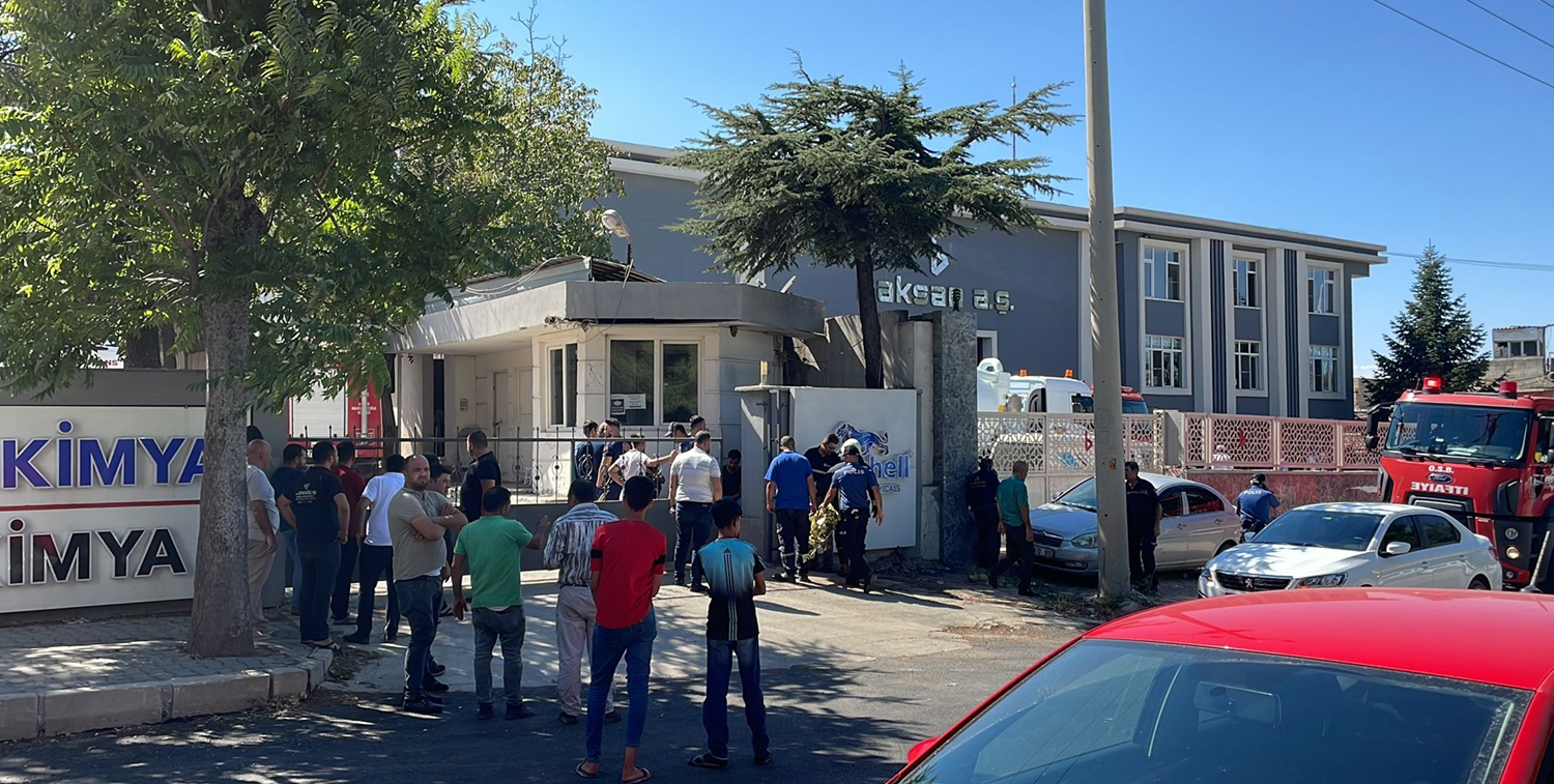 Gaziantep OSB'de fabrikada patlama: 2 ki�i hayat�n� kaybetti
