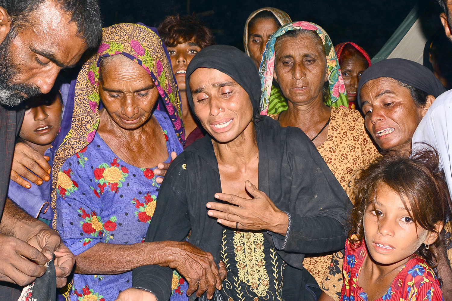 Tacikistan'dan Pakistan'a yard�m