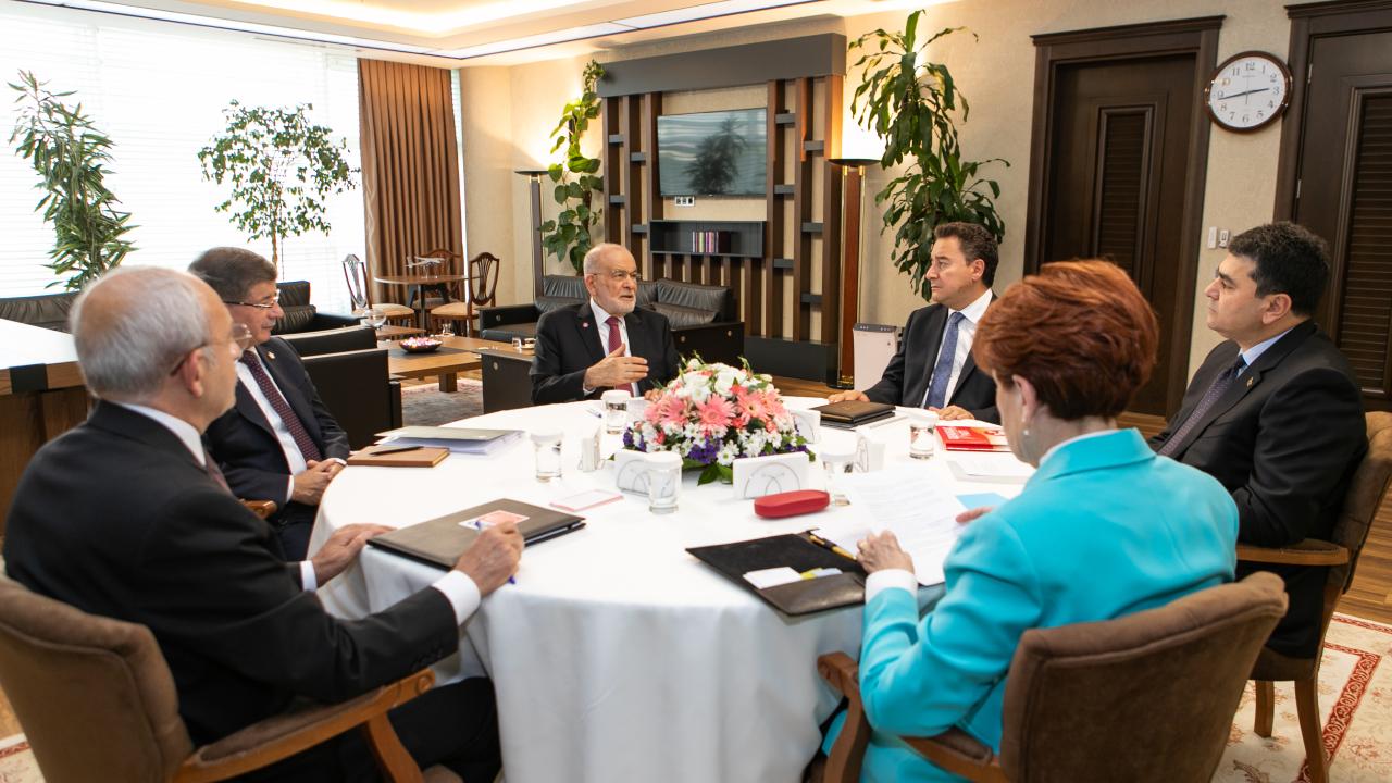 '6'l� Masa'da ortal�k toz duman! �P'ten merak edilen soruya cevap