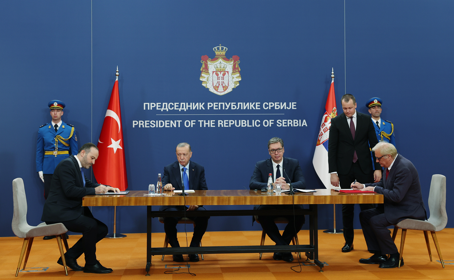 Erdo�an ile Vucic'in huzurunda 7 anla�ma imzaland�