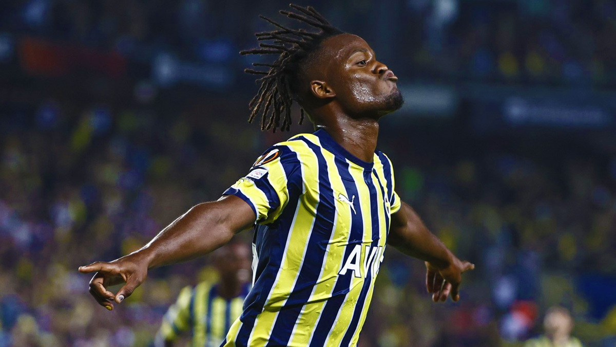 Fenerbah�e galibiyetle ba�lad�