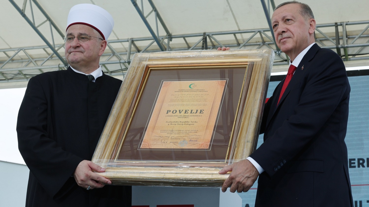 Sisak'ta slam Kltr Merkezi ald! Bakan Erdoan'dan nemli aklamalar 