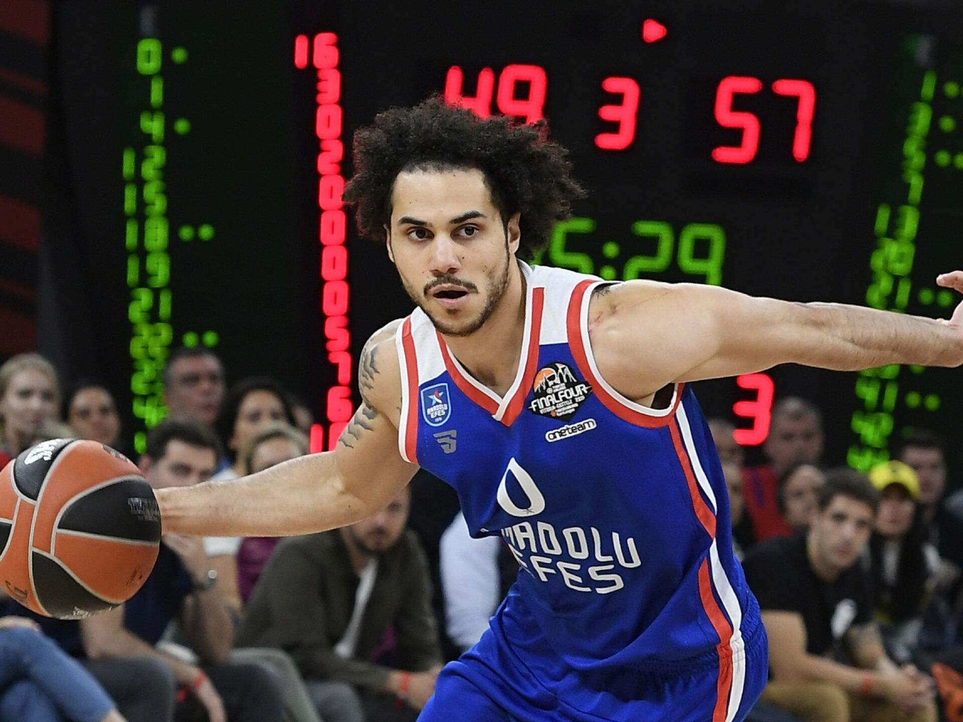 Larkin'den �zen haber geldi! 2022 Avrupa �ampiyonas�'na devam edemeyecek