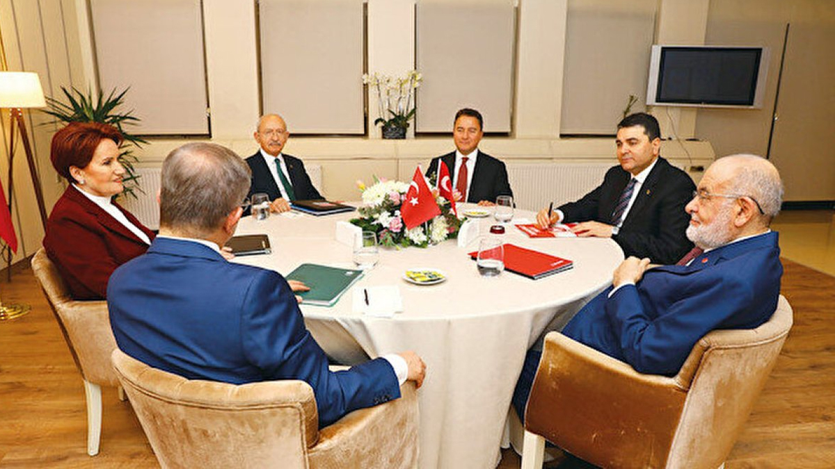 6'l� masada sular durulmuyor! CHP'li isimlere resti �ektiler