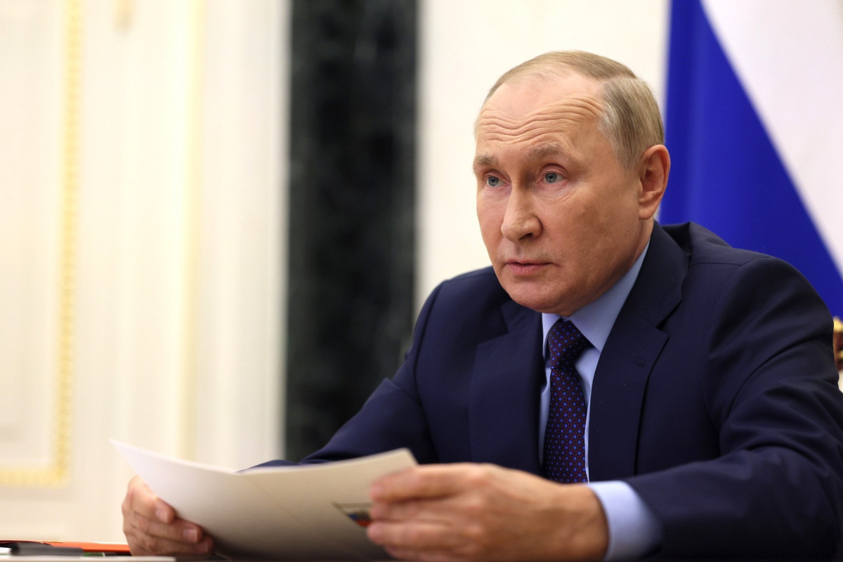 Putin'den Krali�e II. Elizabeth karar�