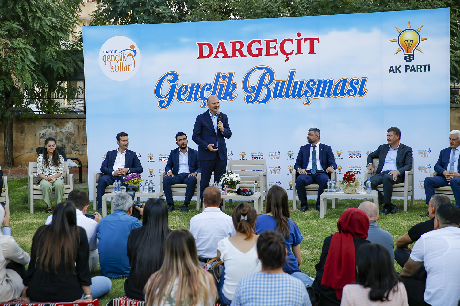 Bir tepki de Bakan Soylu'dan:  Ge�mi�ine, soyuna, sopuna b�htan etti