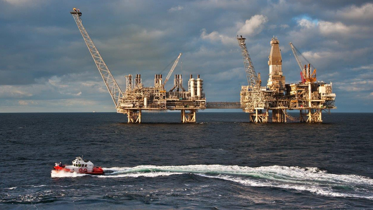 Resmi kaynaklar a��klad�: Tam 21,8 milyon ton petrol!