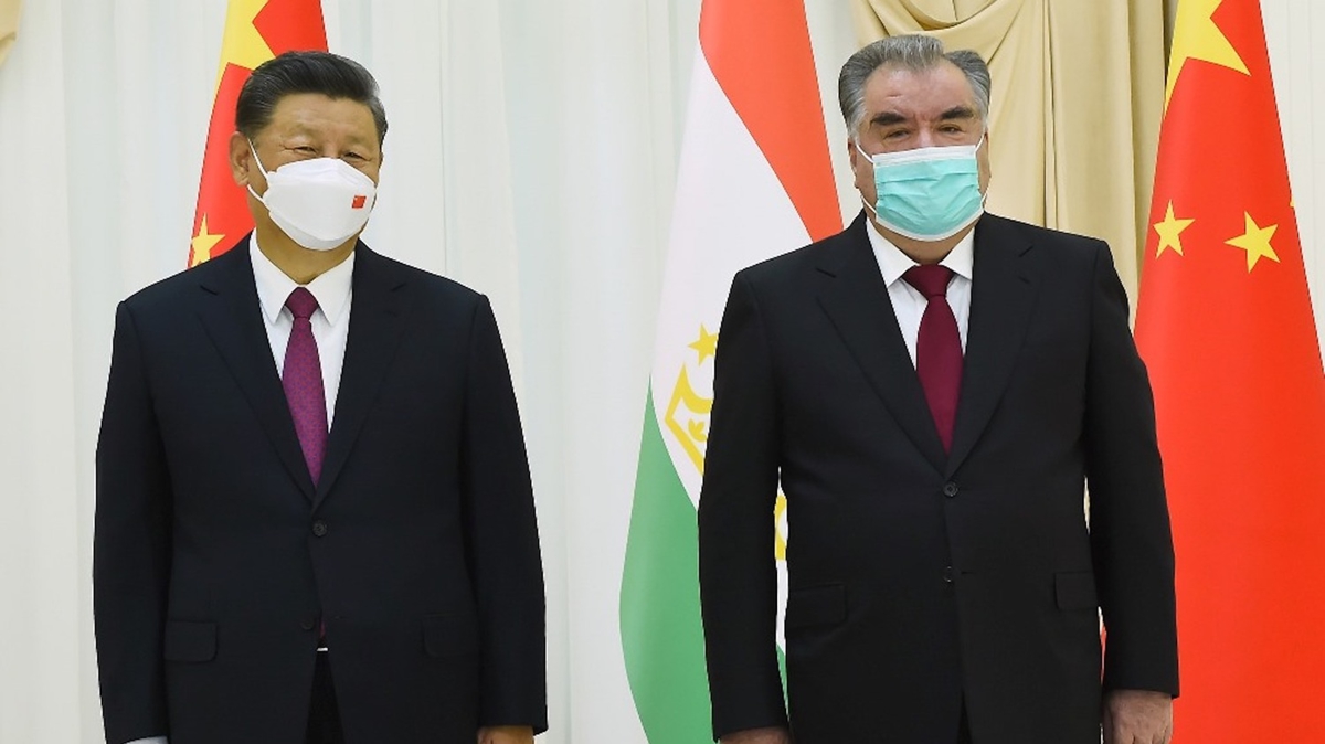 in Devlet Bakan i Cinping, Tacikistan Cumhurbakan mamali Rahman ile grt
