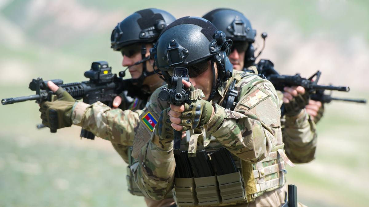 Karde� �lke Azerbaycan rakam verdi: 400 Ermeni askeri imha edildi