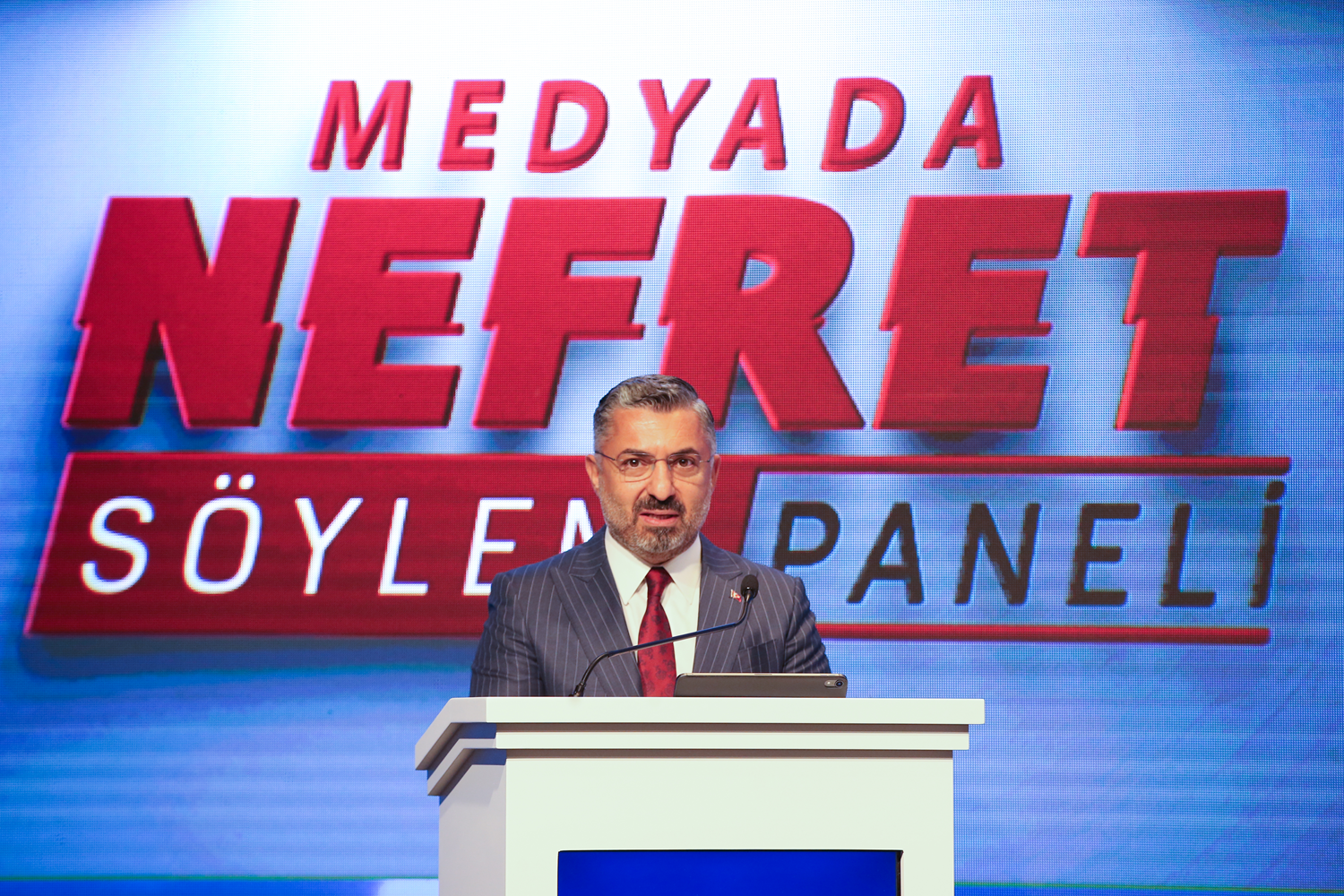RT�K Ba�kan� �ahin: Nefret s�ylemine en fazla maruz kalanlar ne yaz�k ki M�sl�manlar