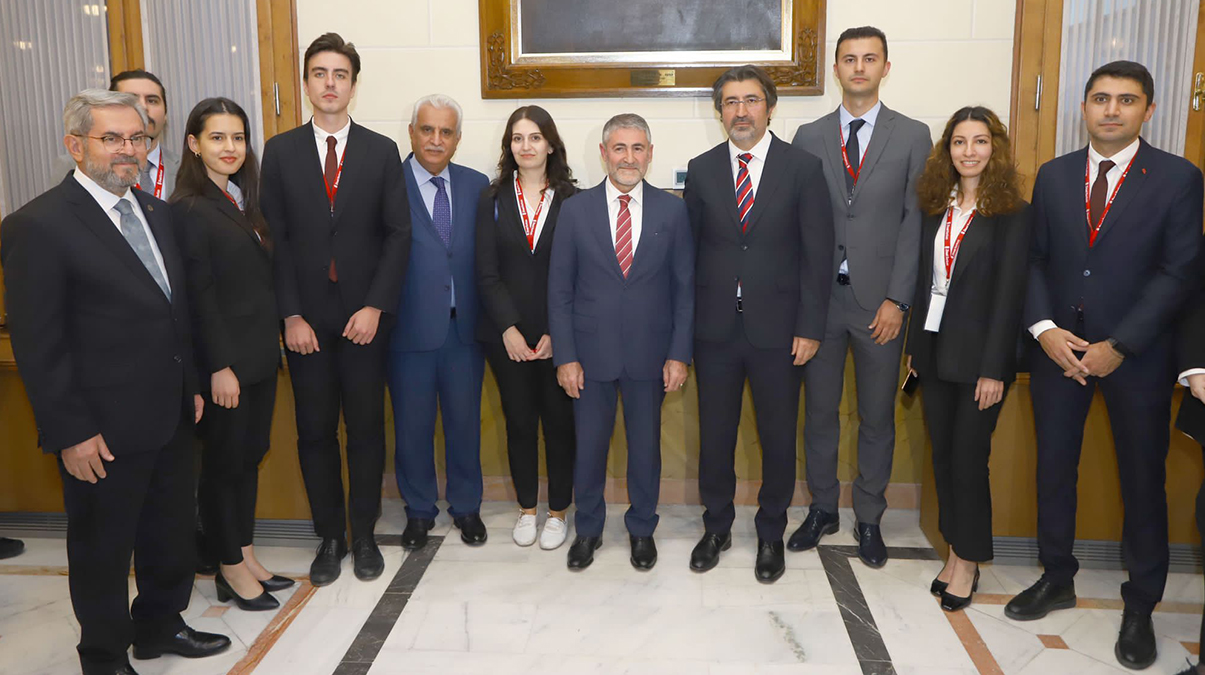 T�rkiye'nin ilk bankac�l�k okulu olan Ziraat Bankas� Bankac�l�k Okulu yeni e�itim d�nemine ba�lad�