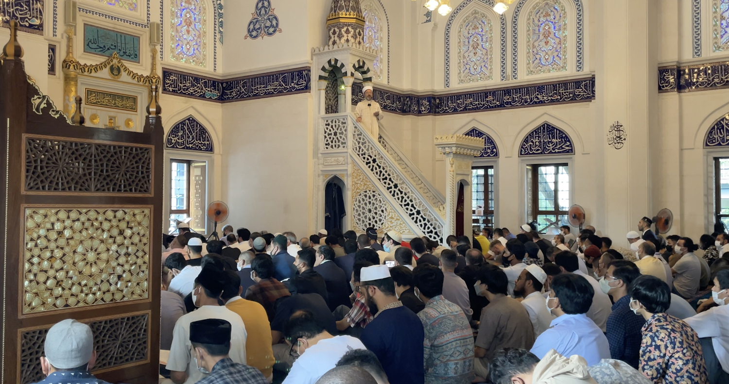 Diyanet ��leri Ba�kan� Erba�, cuma hutbesini Japonya'da irad etti