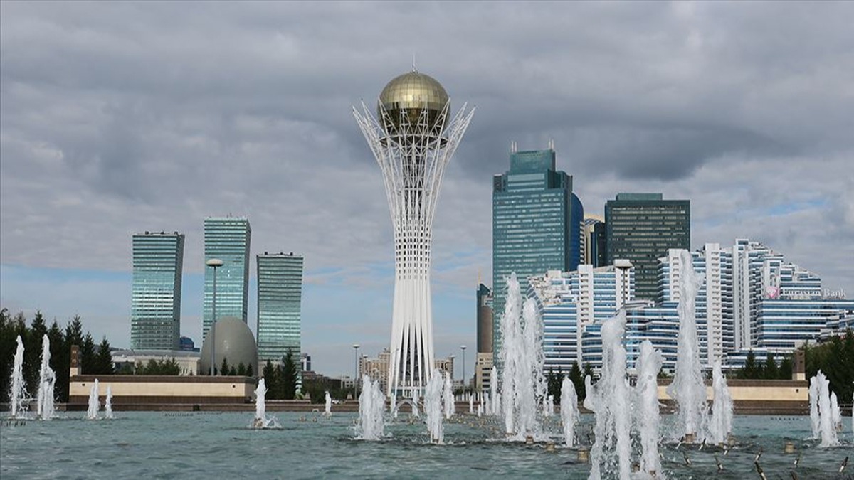 Kazakistan Parlamentosu, bakentin isminin yeniden Astana olmasn kabul etti