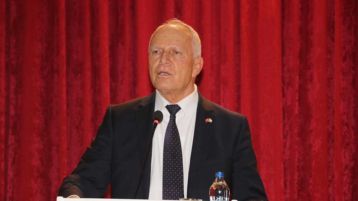 Tav�rlar�n� bir kez daha ortaya koydular: T�rkiye ile yola devam edece�iz!