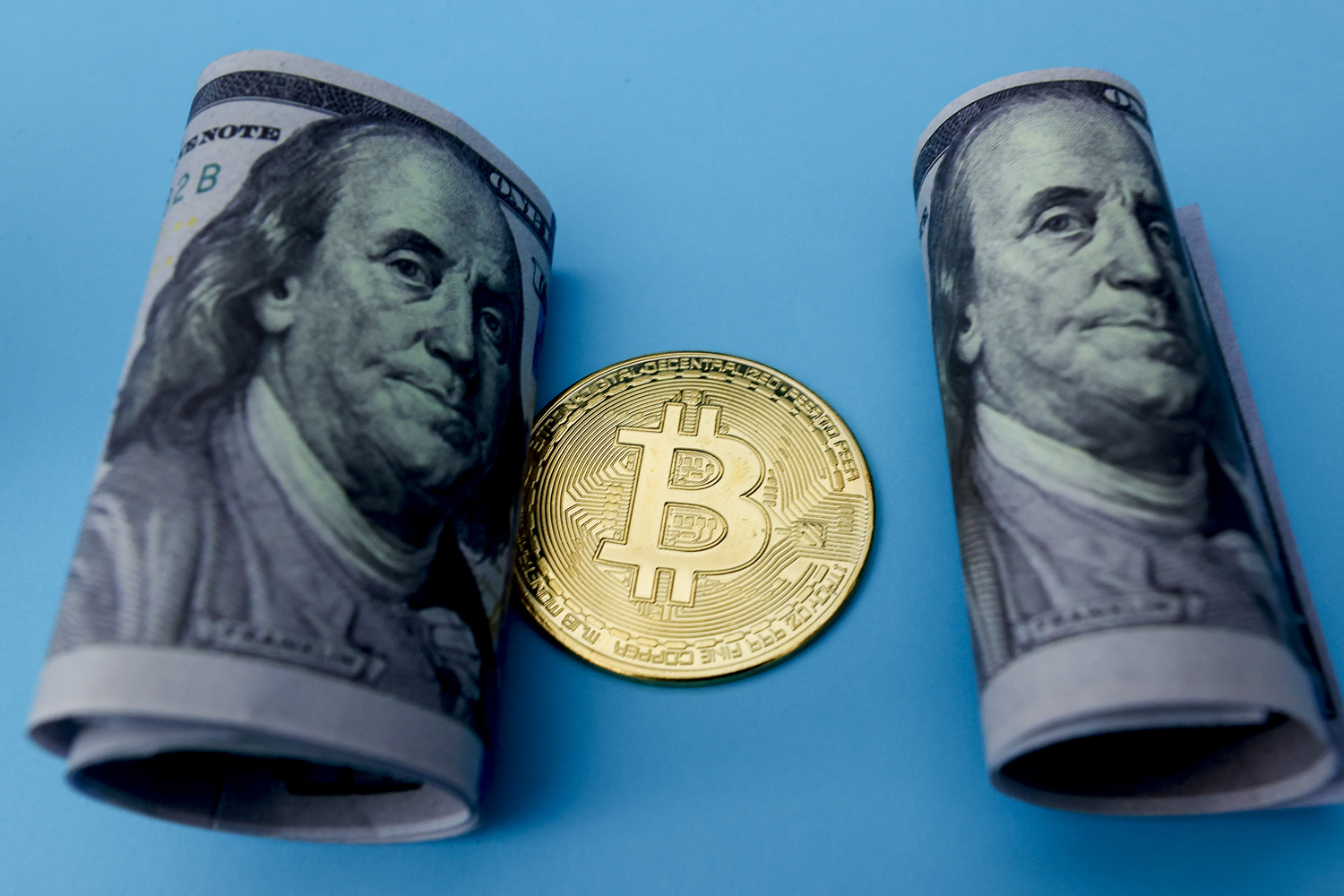 Bitcoin 3 ay�n en d���k seviyesine geriledi