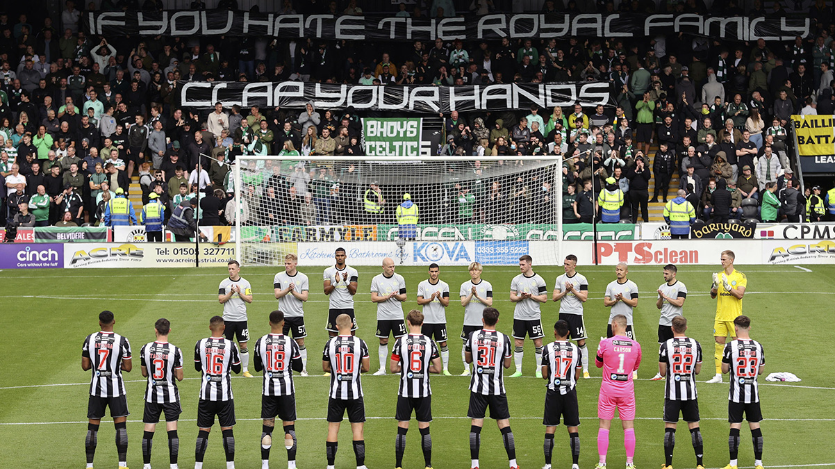 Celtic taraftarlar�ndan kraliyet ailesine alk��l� protesto
