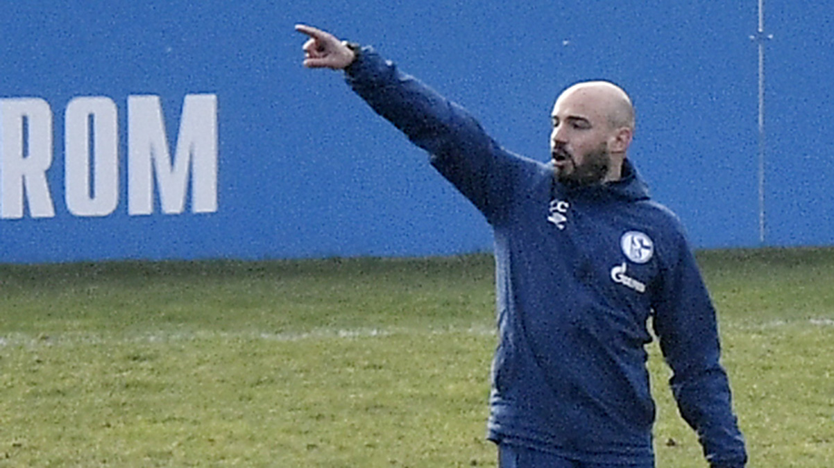 G�ztepe'nin yeni hocas� Schalke'den geliyor