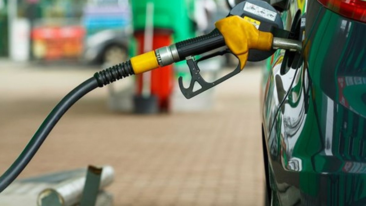 Ara� sahipleri m�jde! Motorine beklenen indirim
