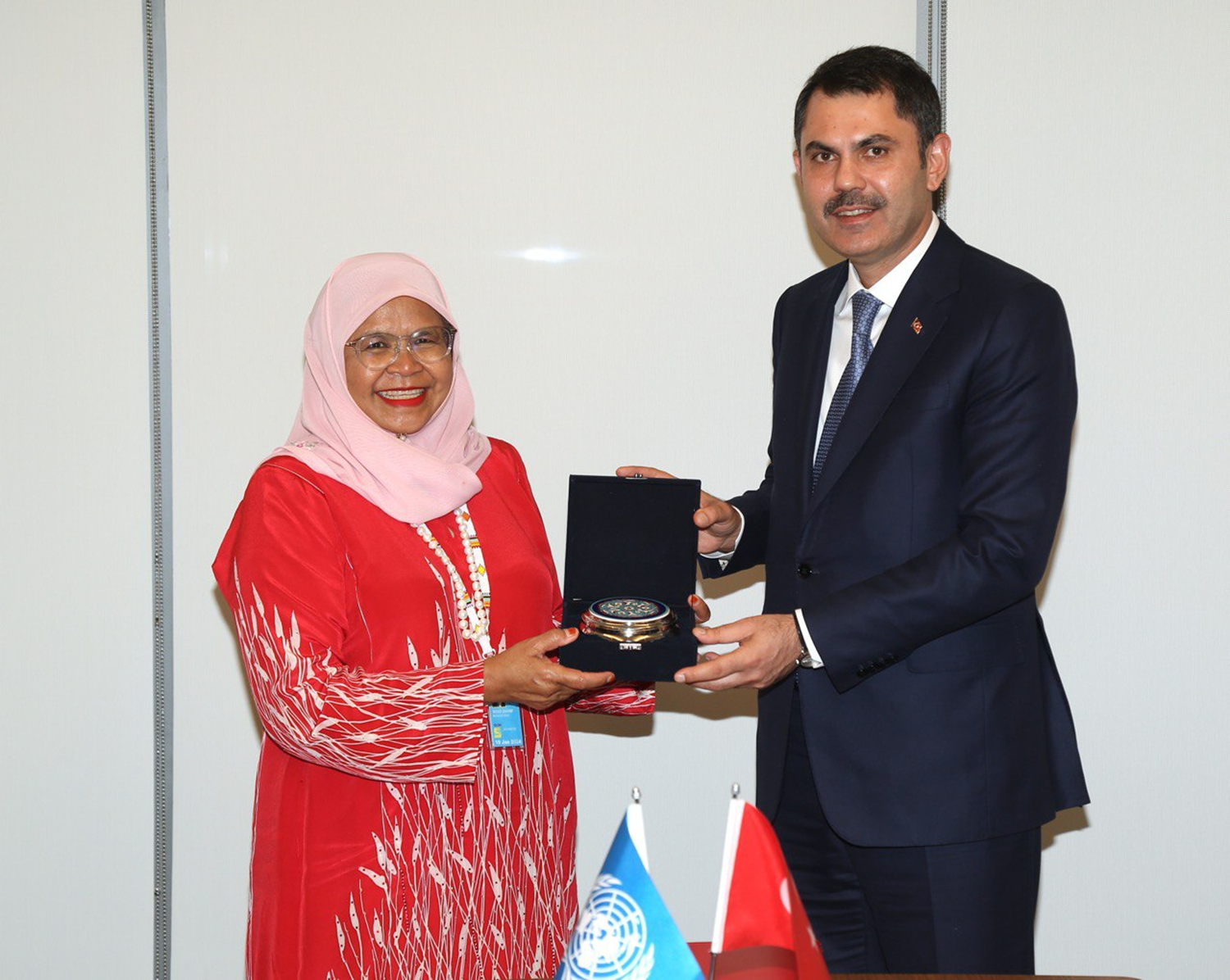 Bakan Kurum, BM Habitat �cra Direkt�r� ile bir araya geldi