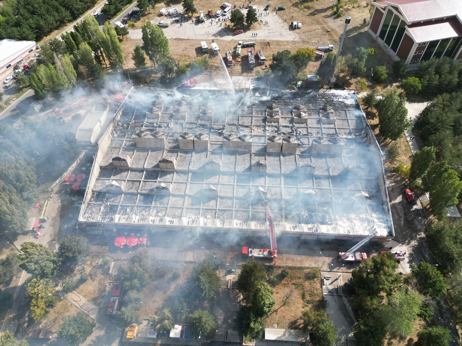 Erzurum Atatrk niversitesi'nde korkutan yangn