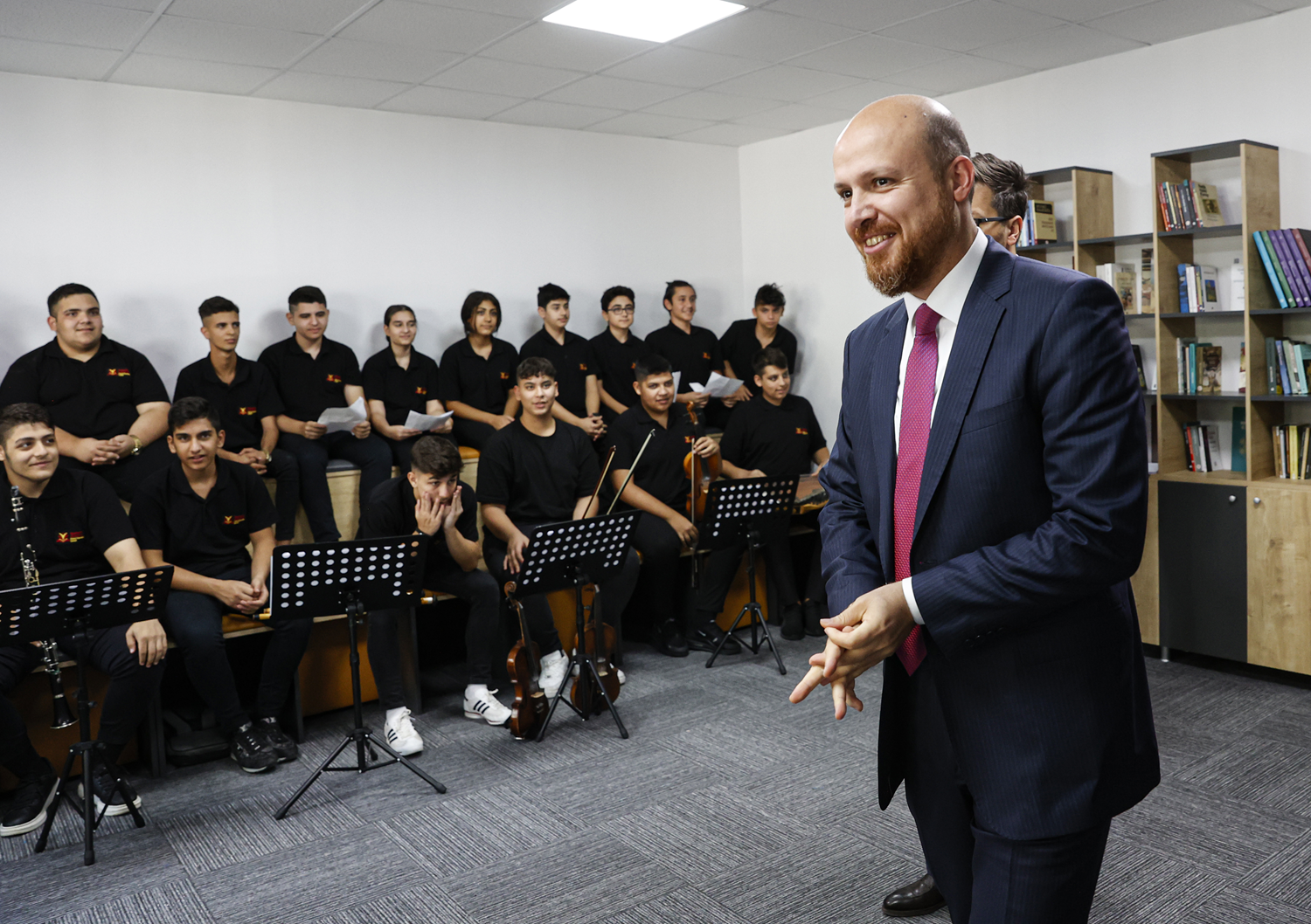 YETEV'den g�zel sanatlar lisesi ��rencilerine ba�ar� bursu ve ihtiya� deste�i