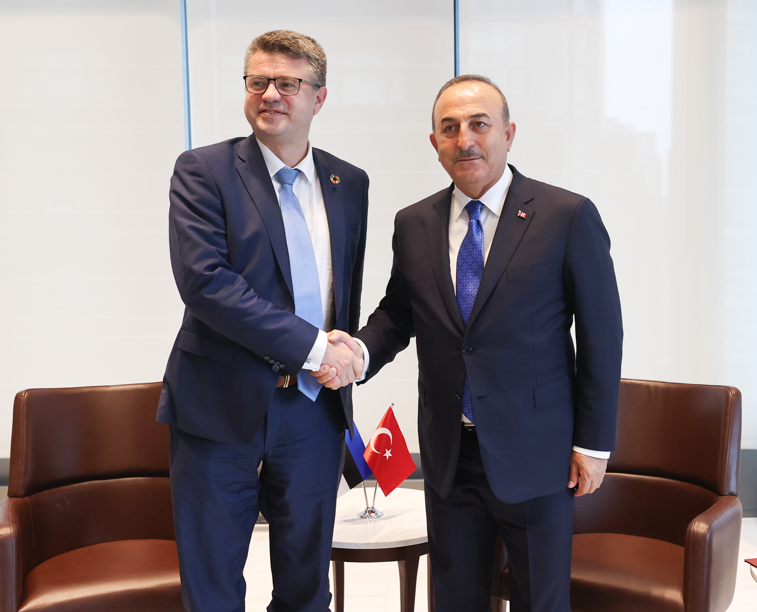 Bakan �avu�o�lu, Estonya D��i�leri Bakan� Reinsalu ile g�r��t�
