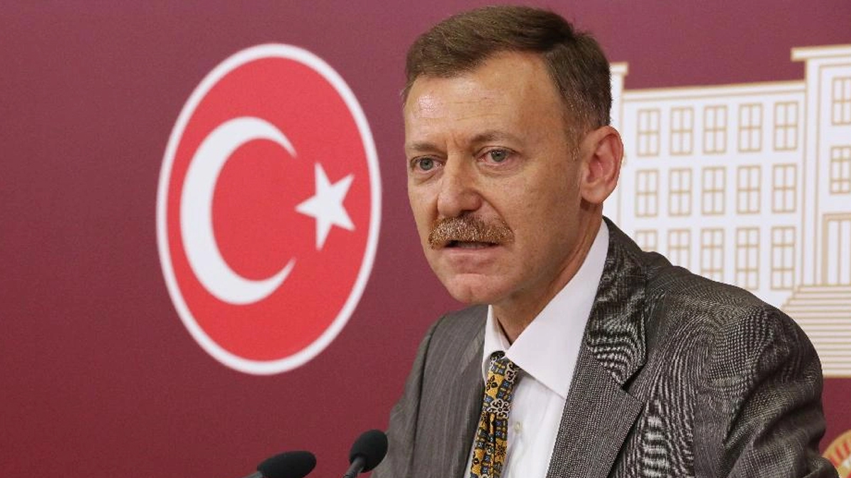 CHP'li At�c�'dan skandal s�zler! Tabii ki bakanl�k vermek zorundas�n�z