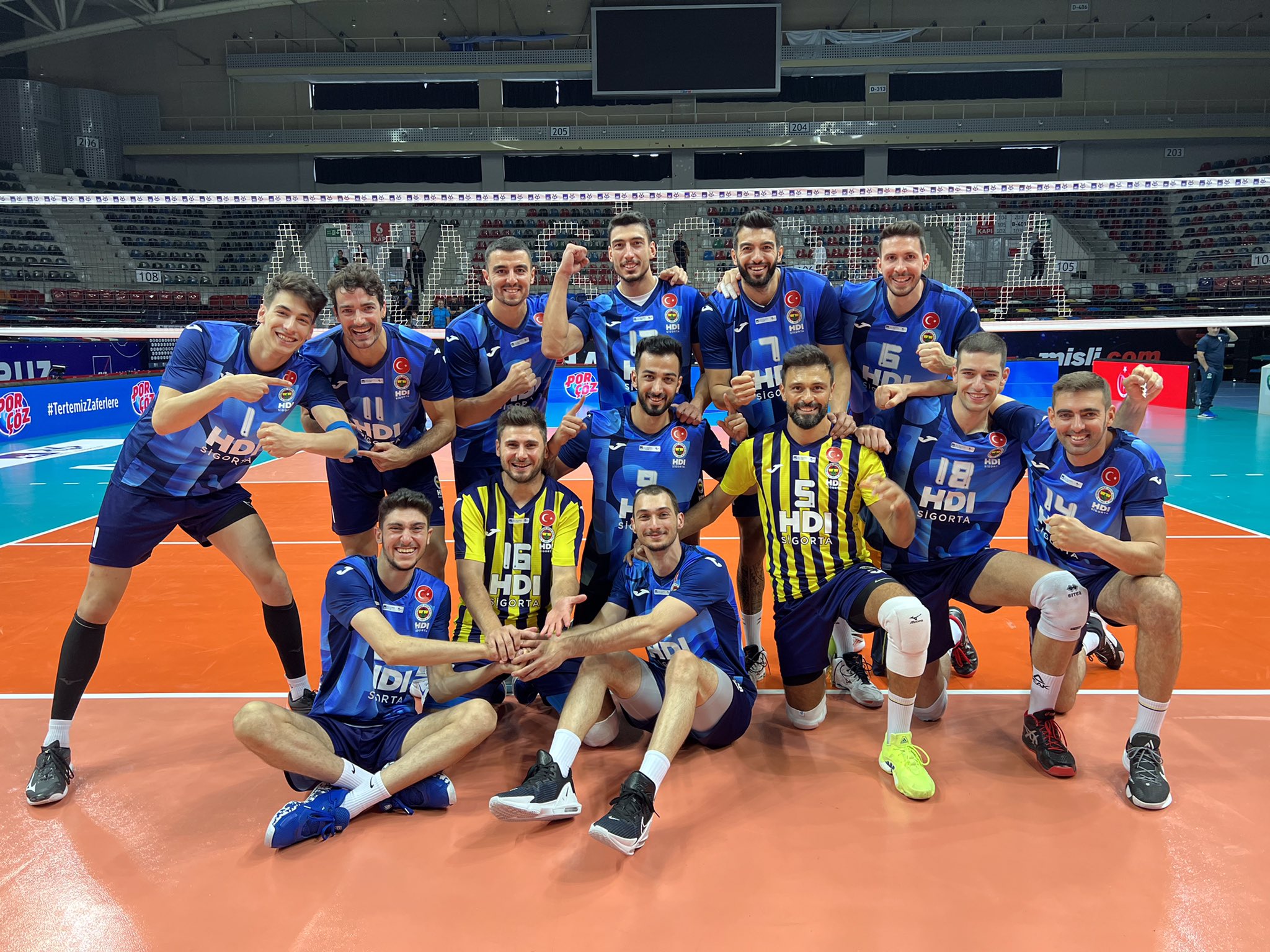 Fenerbah�e HDI Sigorta set vermeden kazand�