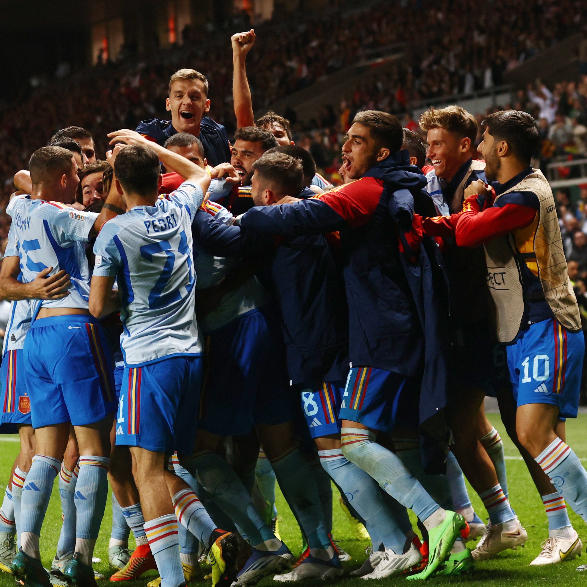 �spanya, Portekiz'i 88'de y�kt�