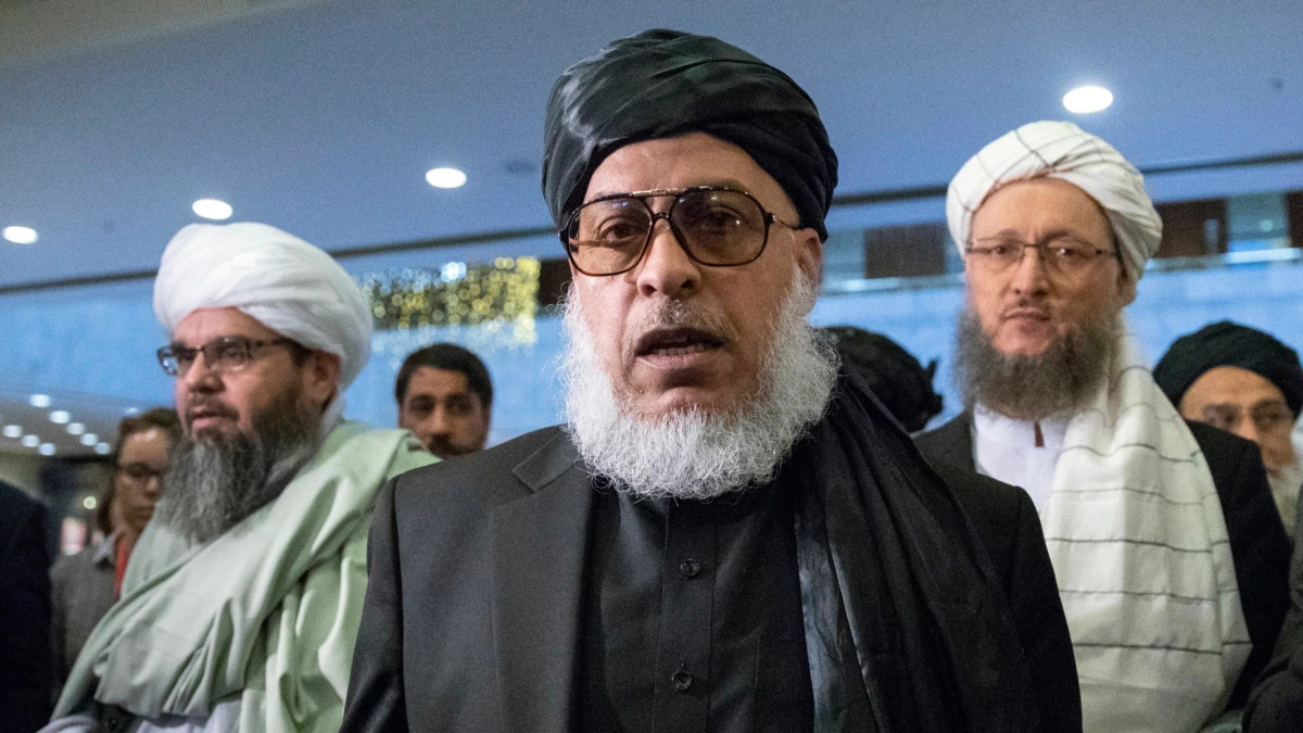 Stanekzai, Taliban'�n liderlerine k�z okullar� �a�r�s�