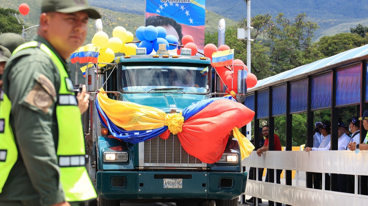 Venezuela-Kolombiya kara snr 7 yln ardndan ara trafiine ald 