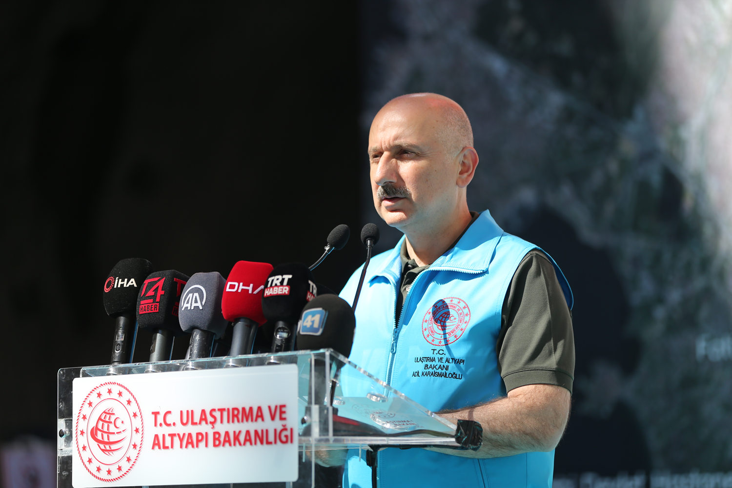 Bakan Karaismailo�lu: Bizler ba�kalar� gibi alg� oyunlar�yla iftiralarla halk�m�z� yan�ltm�yoruz
