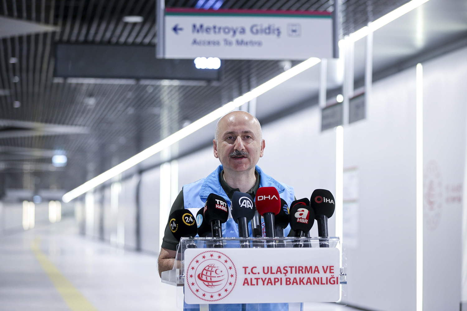 Bakan Karaismailo�lu m�jdeyi verdi: Pendik-Sabiha G�k�en Havaliman� metro hatt� 2 Ekim'de hizmete a��l�yor