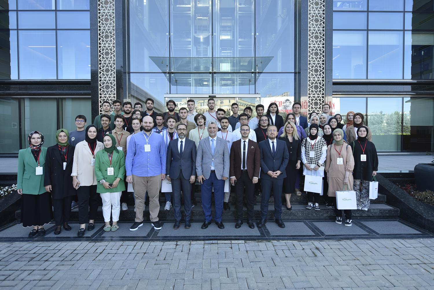 �niversite ��rencilerine y�nelik Gen� Albayrak Tohum projesi ba�lad�