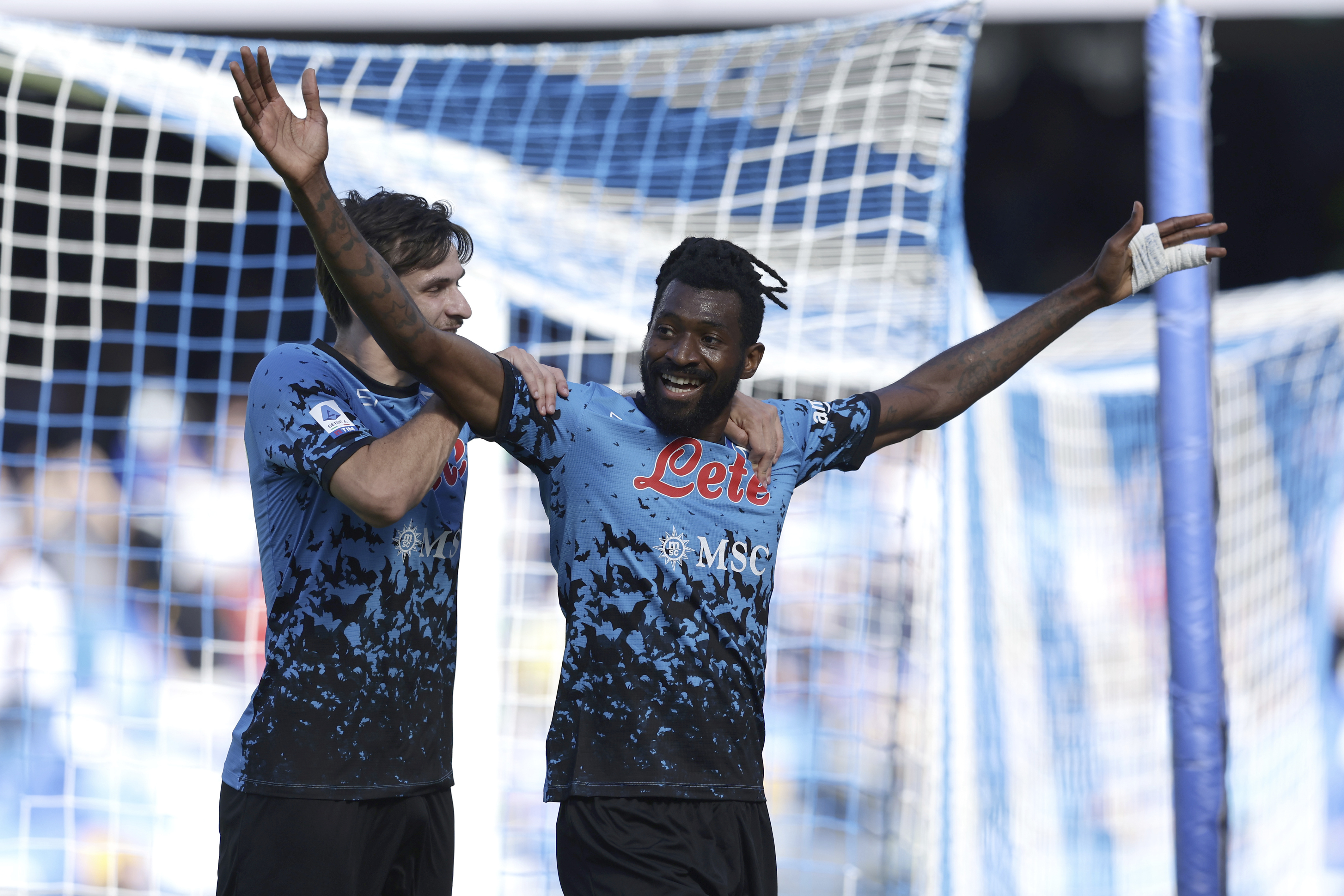 Napoli, Torino'yu 3 golle ge�ti
