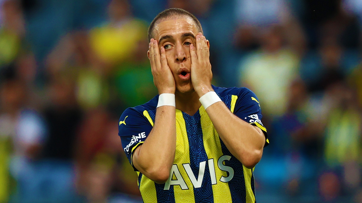 Emre Mor i�in ayakland�lar! Yer yerinden oynad�