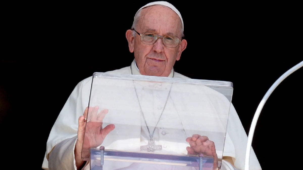 Papa Franciscus, Putin'e yalvard' 