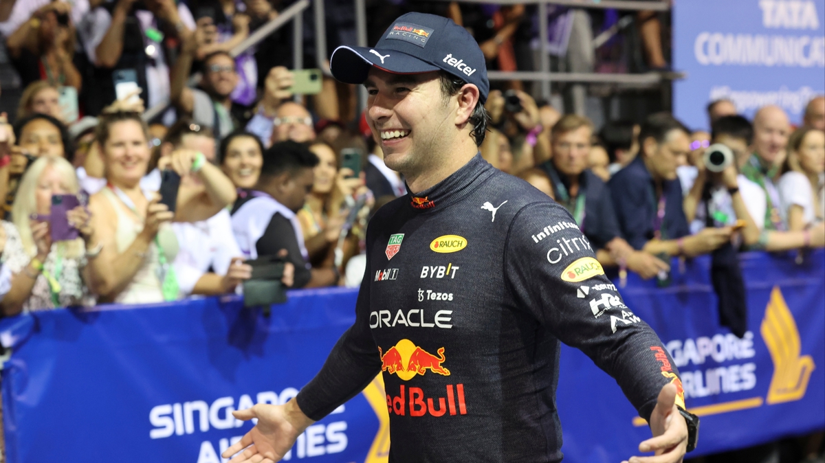Singapur Grand Prix'sinde zafer Sergio Perez'in
