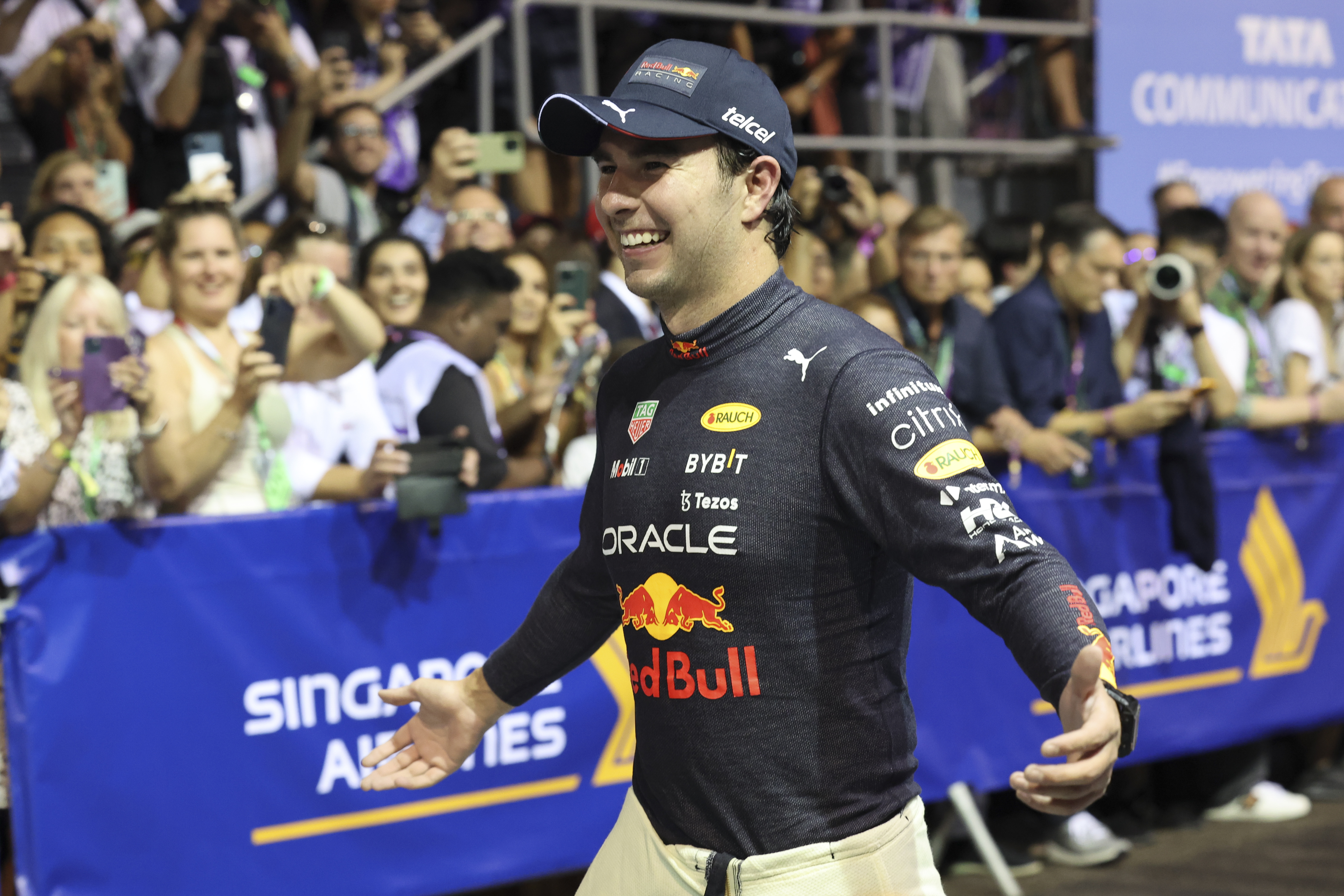 Singapur Grand Prix'sinde zafer Sergio Perez'in