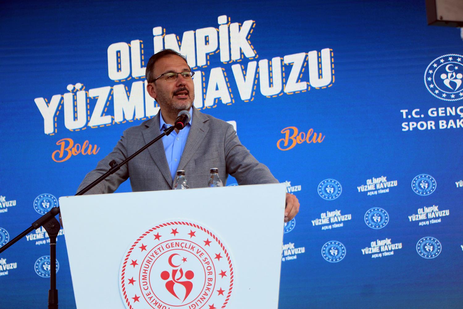 Bakan Kasapo�lu: T�rkiye'yi bir spor �lkesi haline getirdik