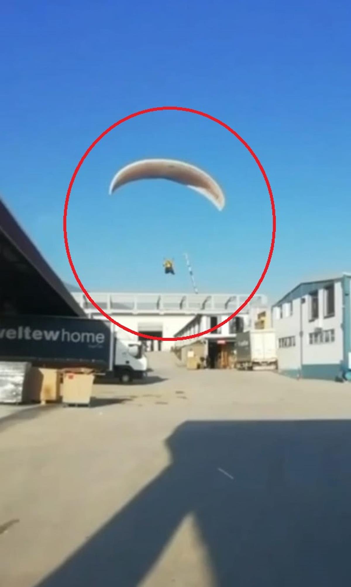 ��e kestirmeden gitti: Fabrika bah�esine para��tle indi