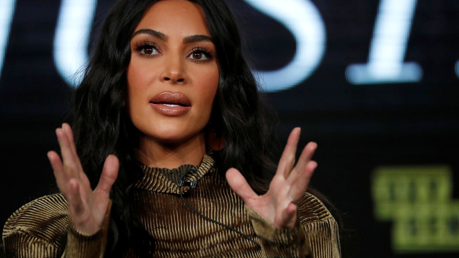 Kim Kardashian'a 1.26 milyon dolarl�k ceza