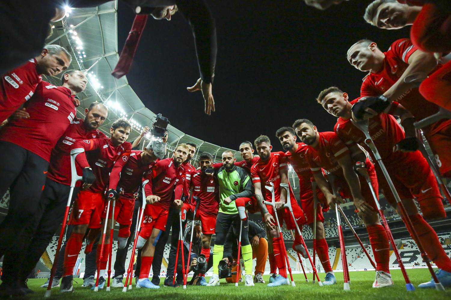 D�nya kupas�nda finaldeyiz! Bravo Milli Tak�m