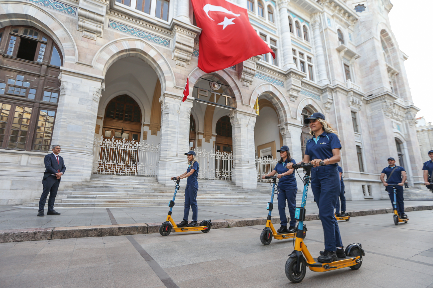 PTT'den elektrik hamlesi! 2030'da y�zde 80'e ��kacak