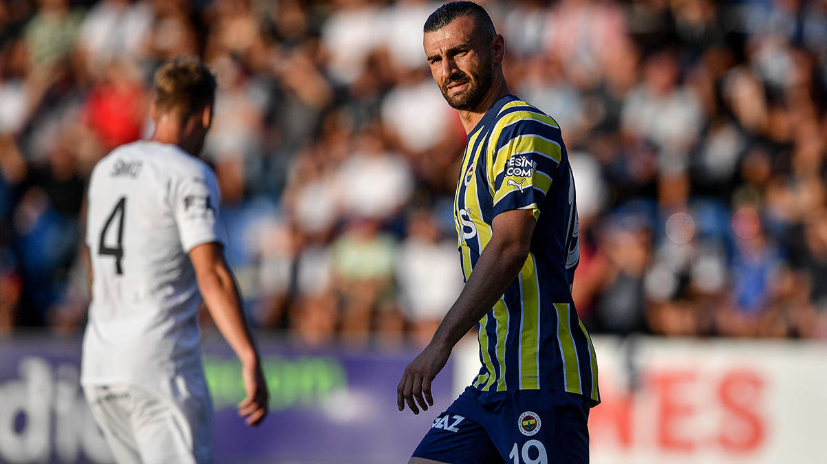 Serdar Dursun ayr�l��� a��klad�! 'Galatasaray ya da Be�ikta�...'